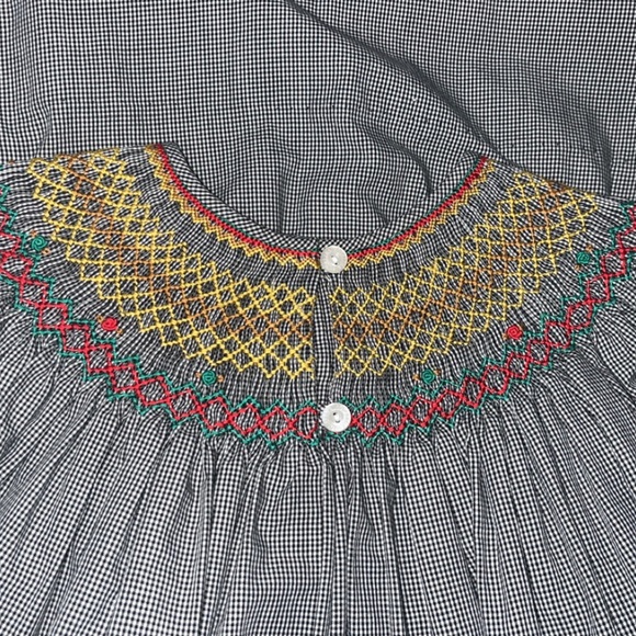 Smocked dress 5T EUC - Picture 4 of 4